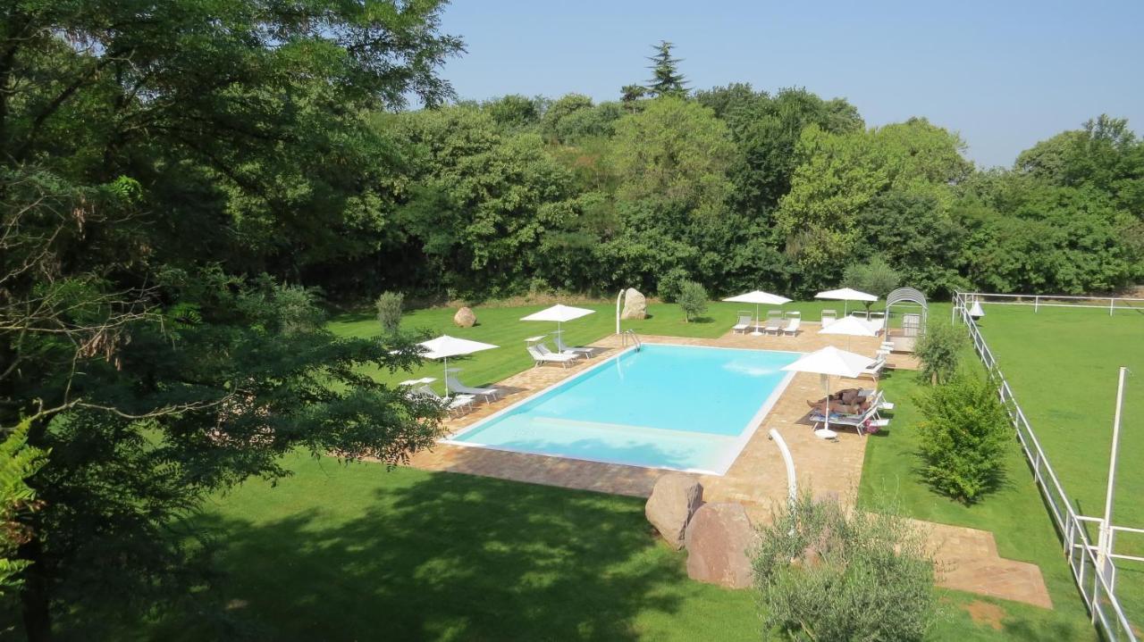 Agriturismo La Staffa ヴァレッジョ・スル・ミンチョ エクステリア 写真